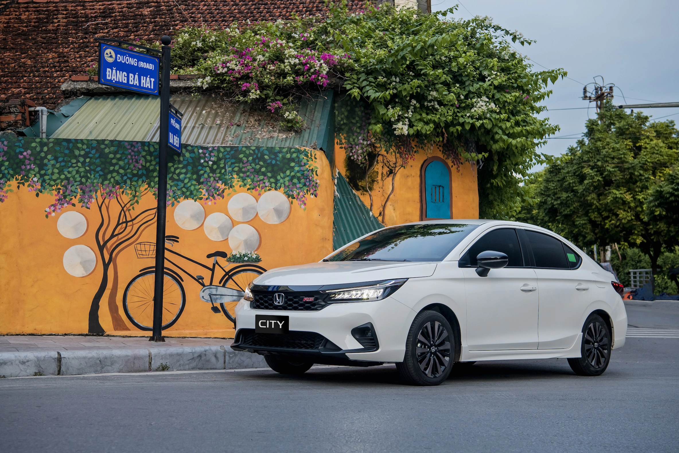 Honda City khuyến mãi 50% Lệ phí trước bạ và 1 năm bảo hiểm thân xe, phụ kiện trong tháng 2/2025. Ưu đãi lãi suất cố định 0% khi mua Honda City. Chi tiết liên hệ Honda Ô tô Khánh Hòa - Nha Trang | Hotline 0905 069 259